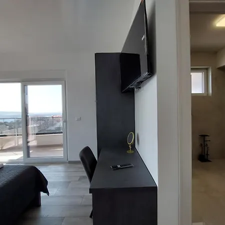 House Patrick With Pool, Jacuzzi And Sauna Vila *