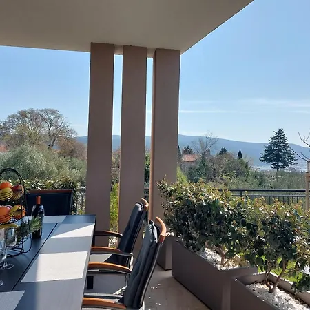 Vila House Patrick With Pool, Jacuzzi And Sauna *