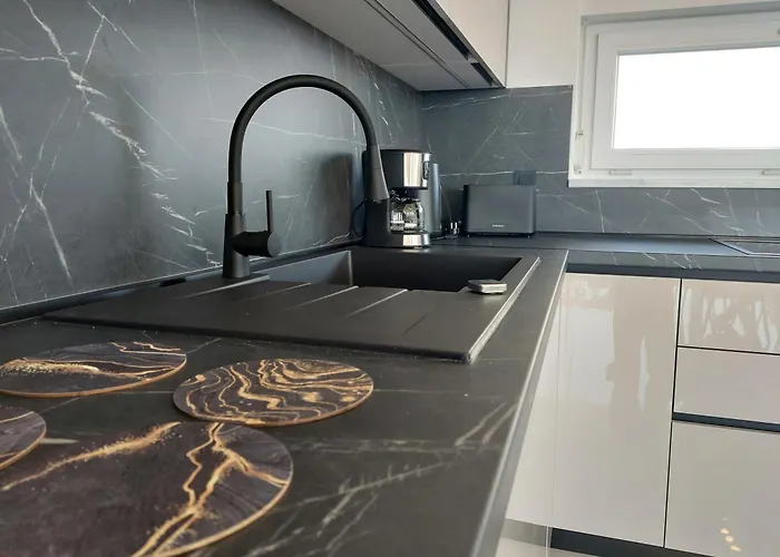 Patrick With Sea View 别墅