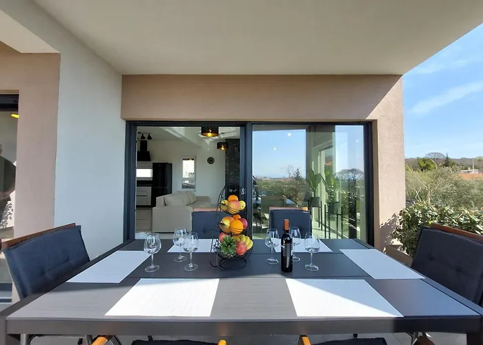 Patrick With Sea View 别墅