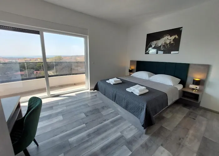 Vila Patrick With Sea View *