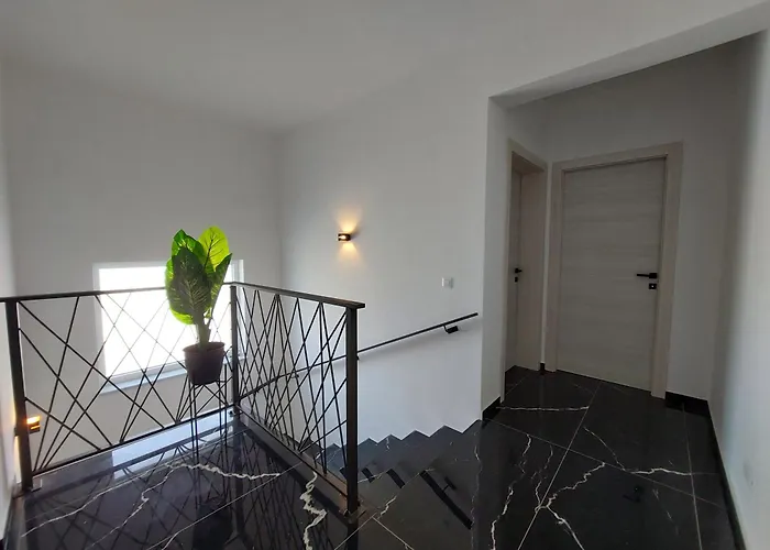 Vila Patrick With Sea View *