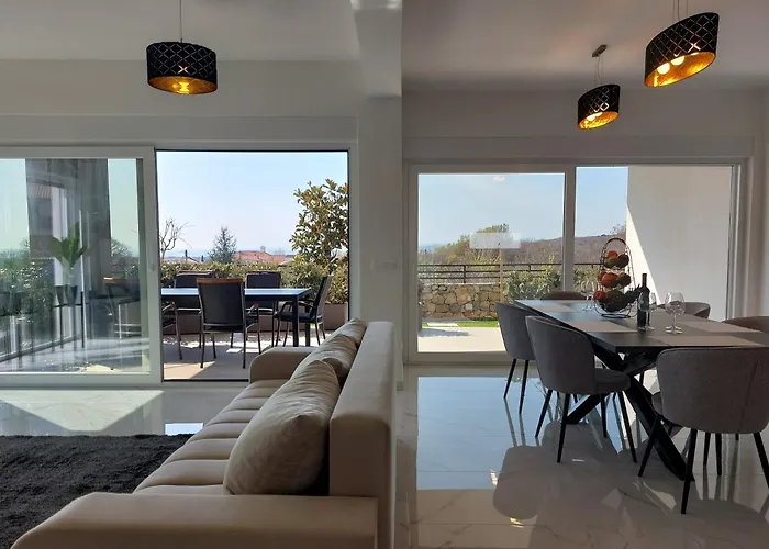 Vila Patrick With Sea View *